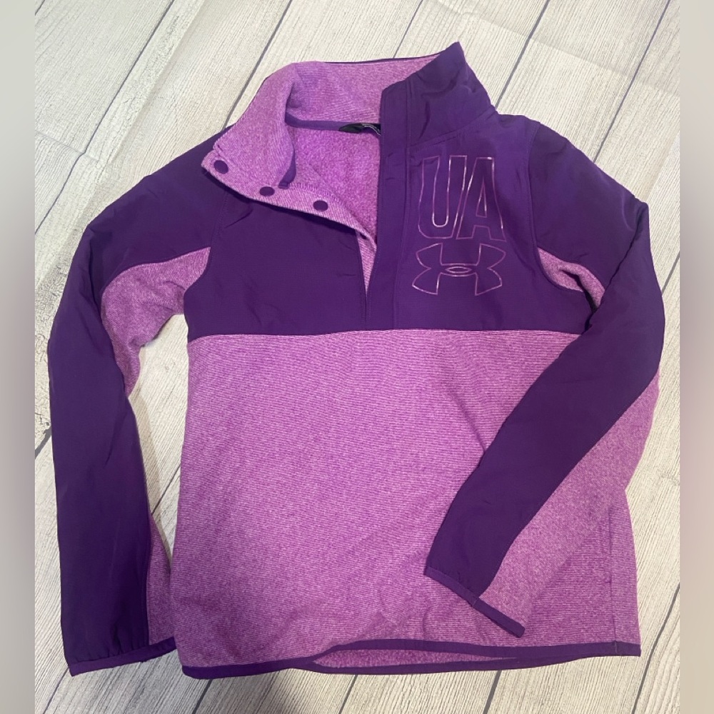 Kids Under Armour half zip size medium